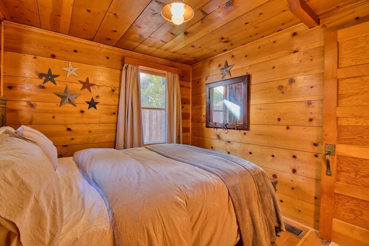 Ray'S Dear Cottage Wrightwood Exterior photo