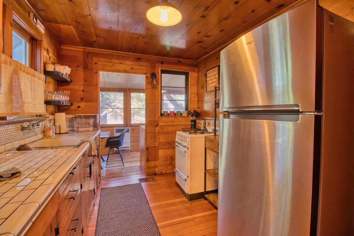 Ray'S Dear Cottage Wrightwood Exterior photo